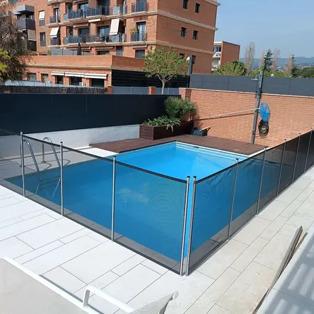 Instalación de valla de piscina en Barcelona - KidoSafe