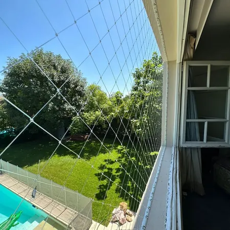 Instalación de red de protección para balcones y terrazas en Valencia - KidoSafe