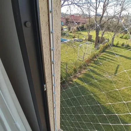 Instalación de red de protección para balcones y terrazas en Girona - KidoSafe